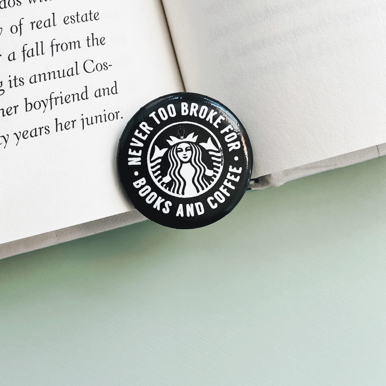 Books and Coffee Button