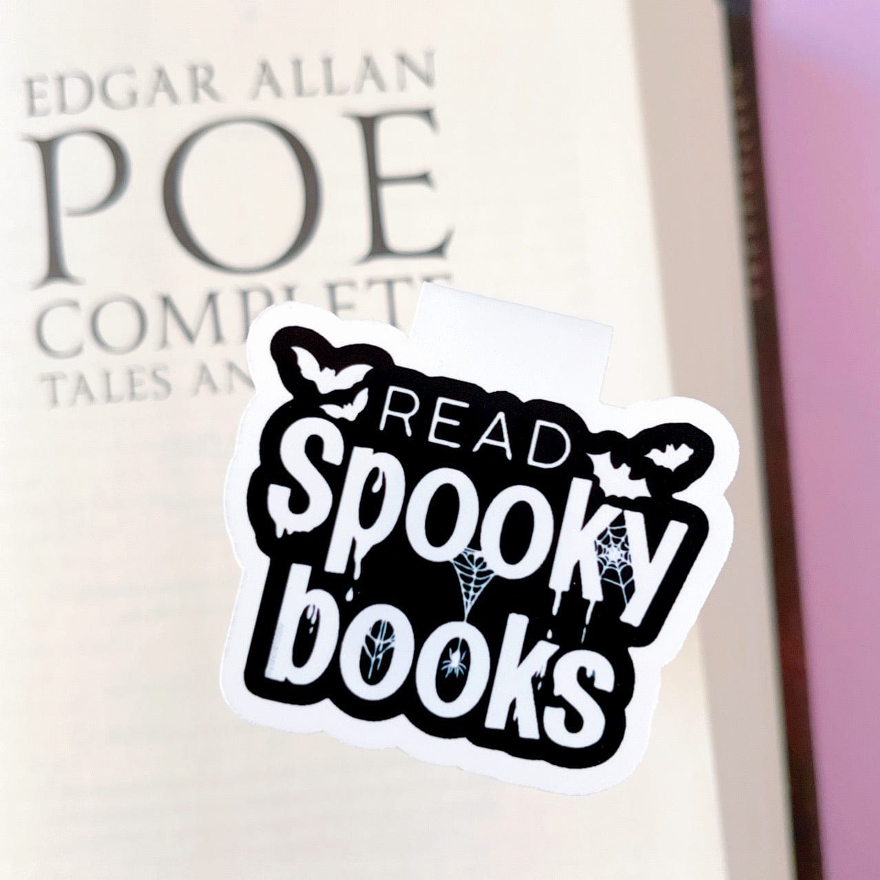 Read Spooky Books Magnetic Bookmark