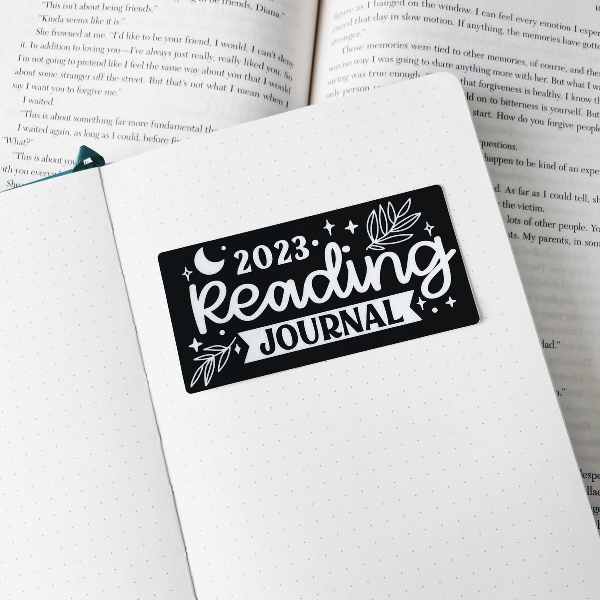 2022 Reading Journal Sticker