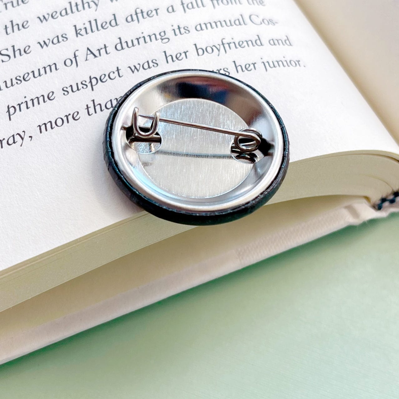 Books and Coffee Button