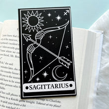 Load image into Gallery viewer, Sagittarius Tarot Card Zodiac [DEFECTIVE PRINTING]
